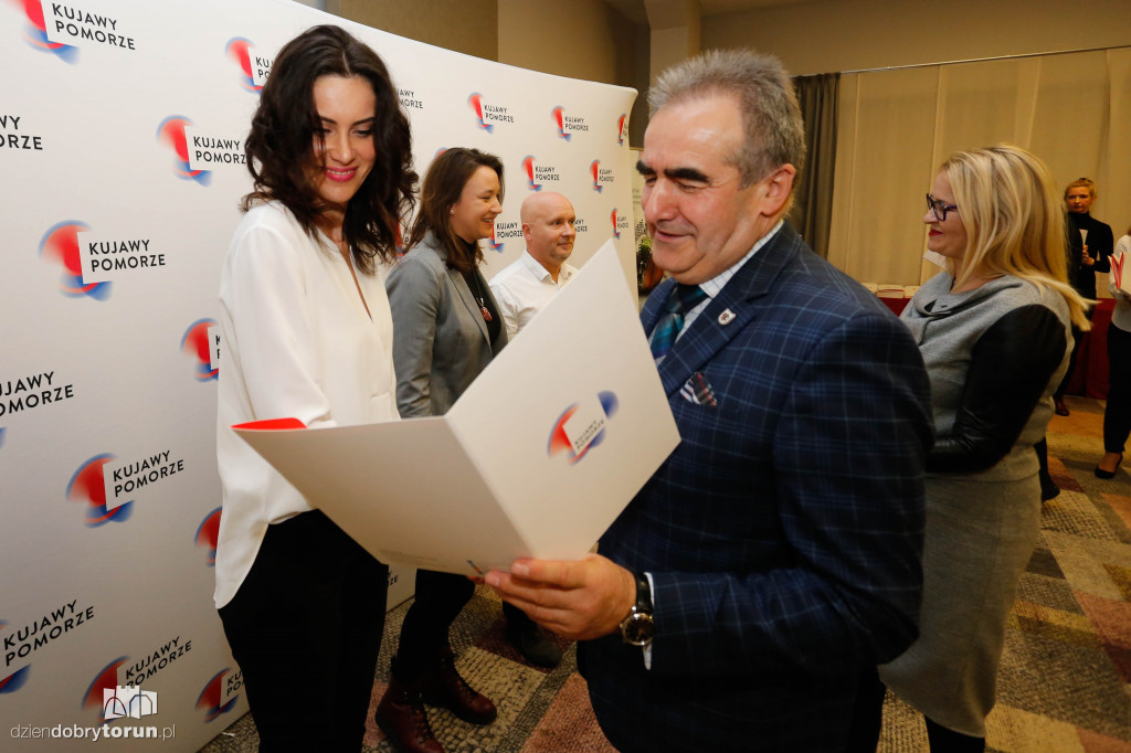 Marszałek nagrodził sportowców
