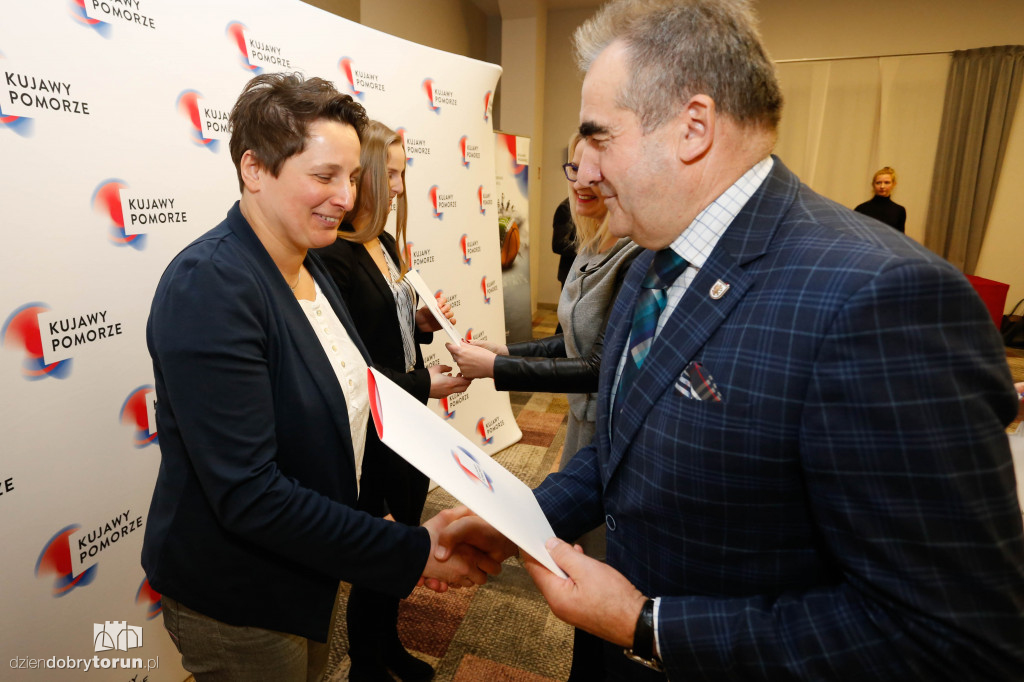 Marszałek nagrodził sportowców
