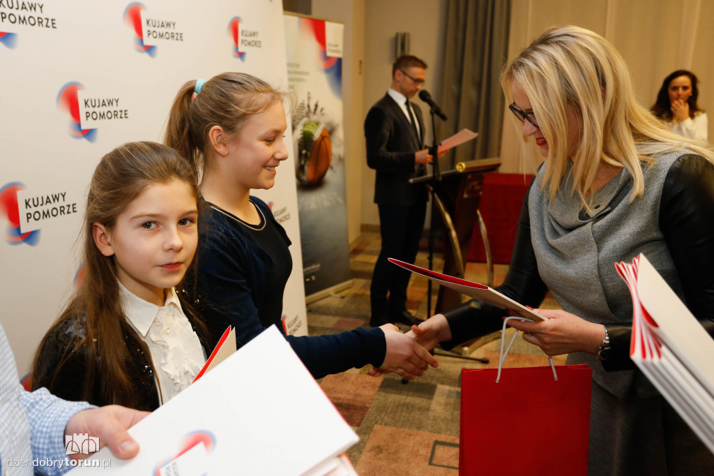 Marszałek nagrodził sportowców