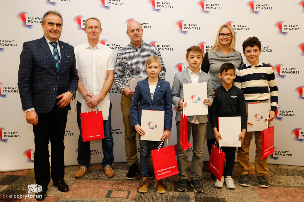 Marszałek nagrodził sportowców