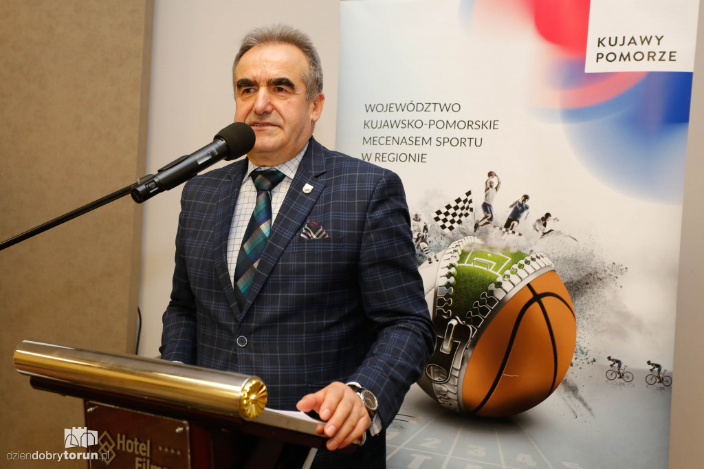 Marszałek nagrodził sportowców