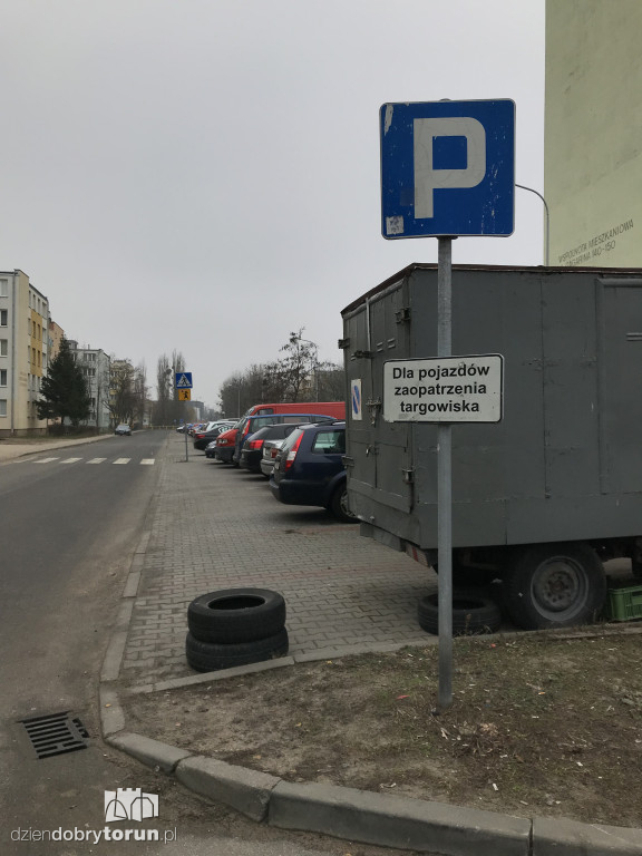 Problemy z parkowaniem na Łukasiewicza