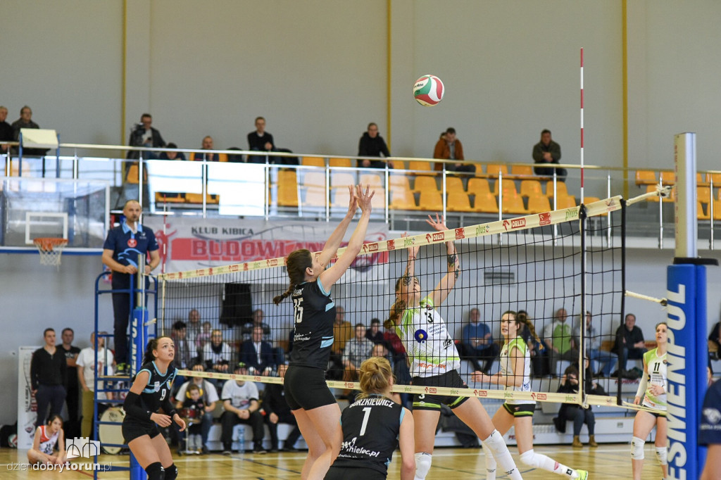 Budowlani Toruń - Szóstka Mielec