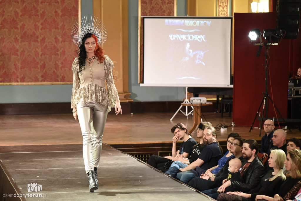 Alternative Fashion Show w Dworze Artusa