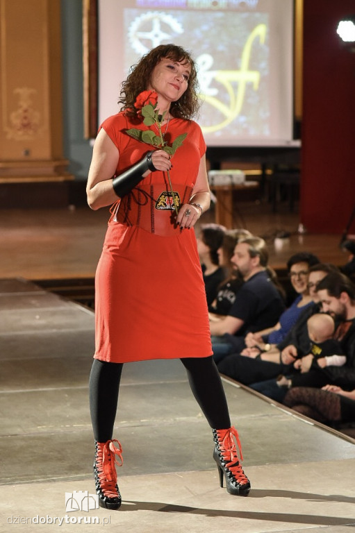 Alternative Fashion Show w Dworze Artusa