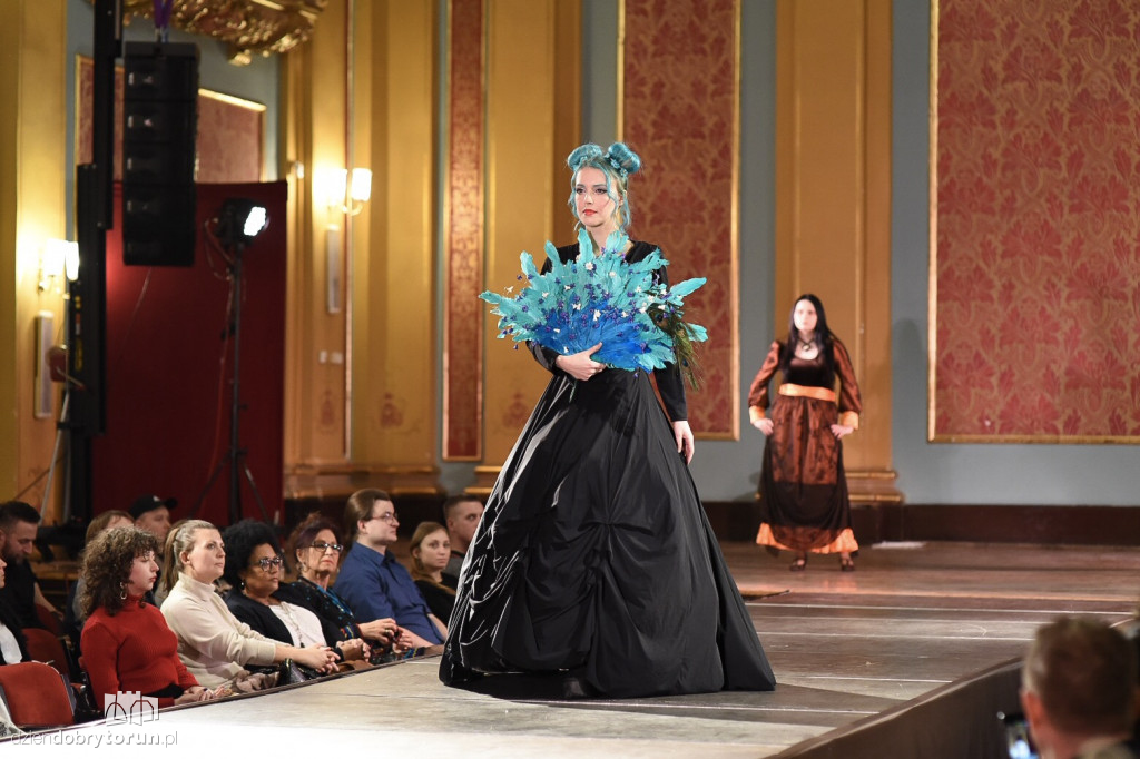 Alternative Fashion Show w Dworze Artusa