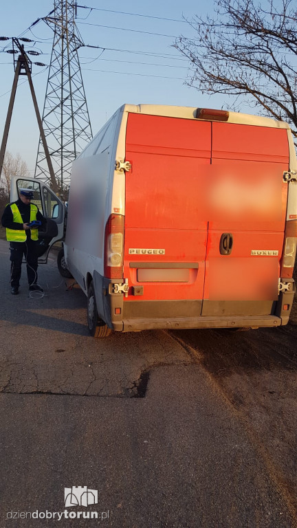 Policjanci skontrolowali pojazdy