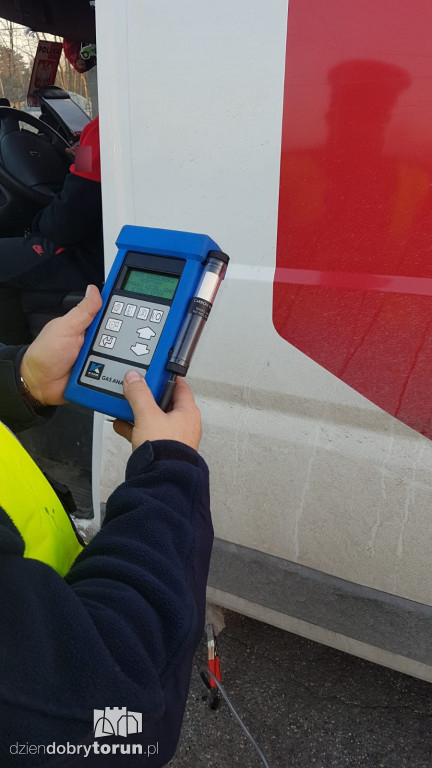Policjanci skontrolowali pojazdy
