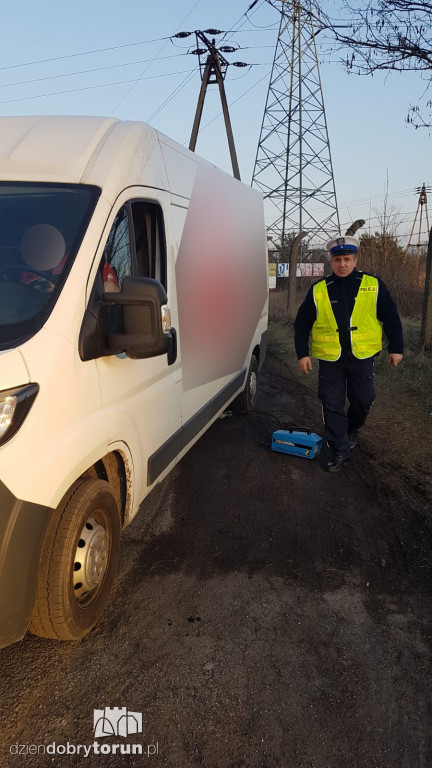Policjanci skontrolowali pojazdy