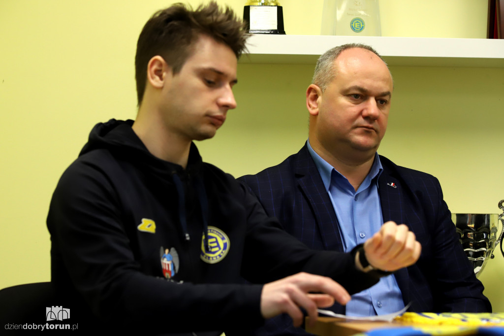 Nowy zawodnik w Elanie