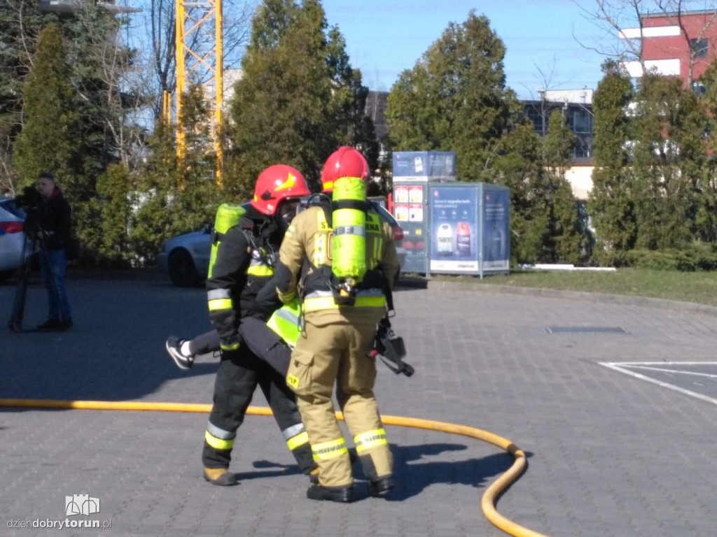 Ćwiczenia na stacji benzynowej