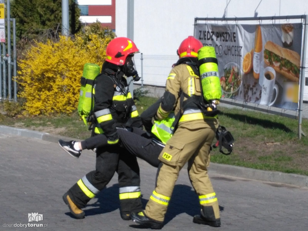 Ćwiczenia na stacji benzynowej