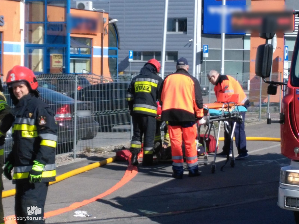 Ćwiczenia na stacji benzynowej