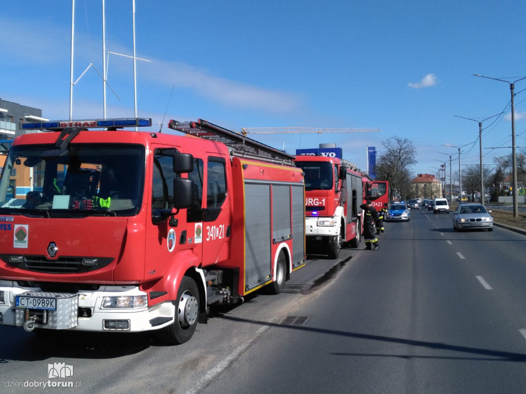 Ćwiczenia na stacji benzynowej