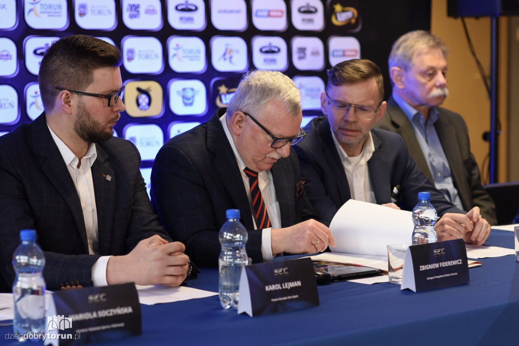 Konferencja na Motoarenie