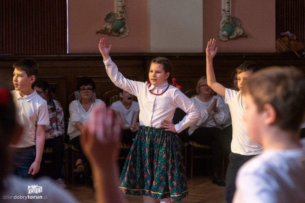 Finał tanców integracyjnych w MDK