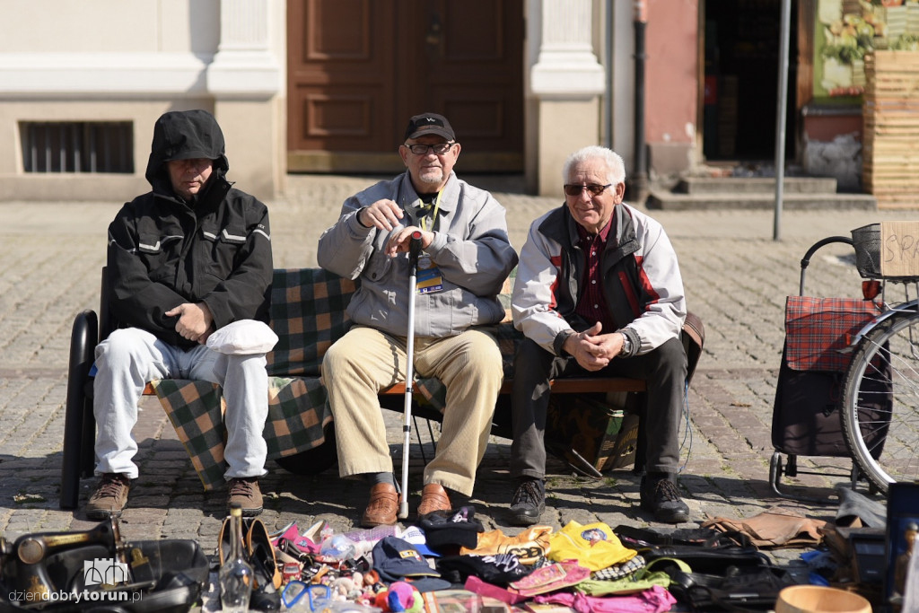Pchli targ na Rynku Nowomiejskim