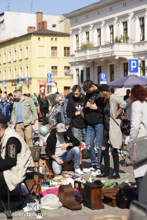 Pchli targ na Rynku Nowomiejskim
