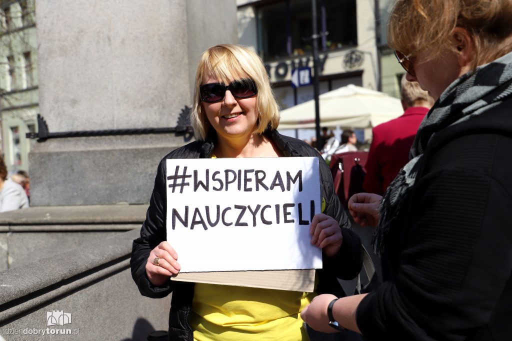 Protest ,,Wspieram nauczycieli''