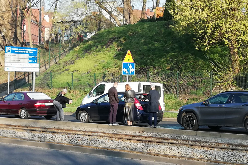 Kolizja koło dworca miasto PKP