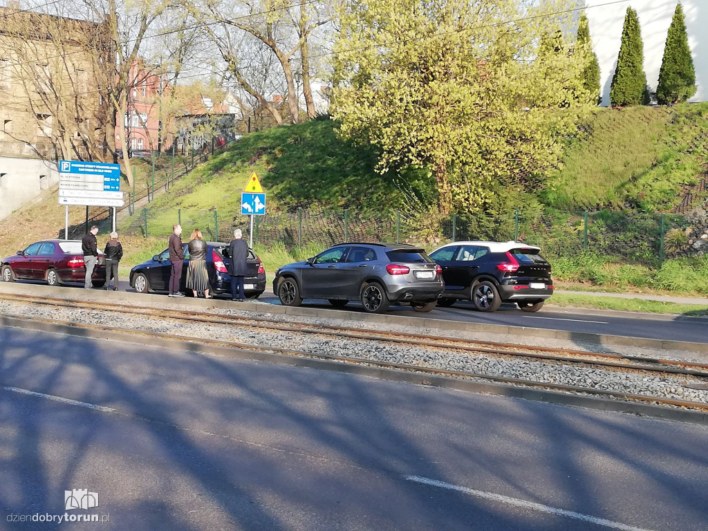 Kolizja koło dworca miasto PKP