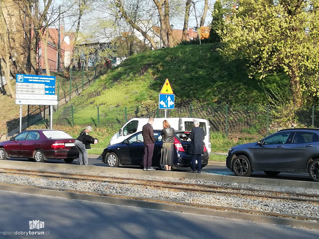 Kolizja koło dworca miasto PKP