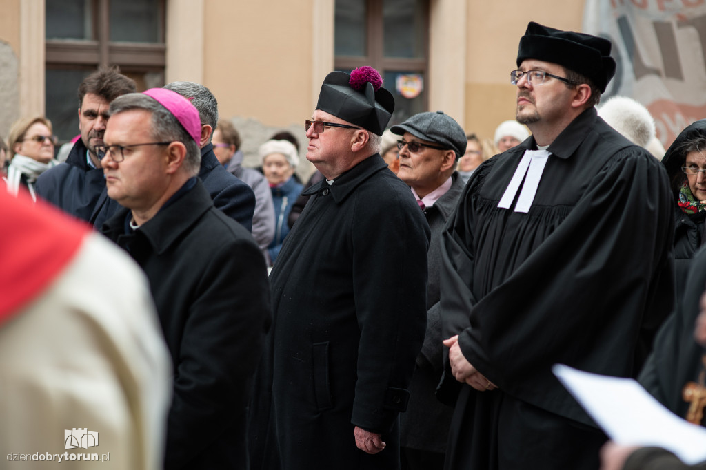 Droga Krzyżowa przeszła ulicami Torunia