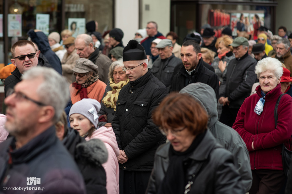 Droga Krzyżowa przeszła ulicami Torunia