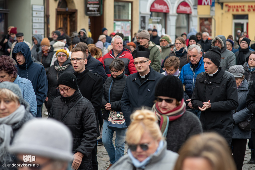 Droga Krzyżowa przeszła ulicami Torunia