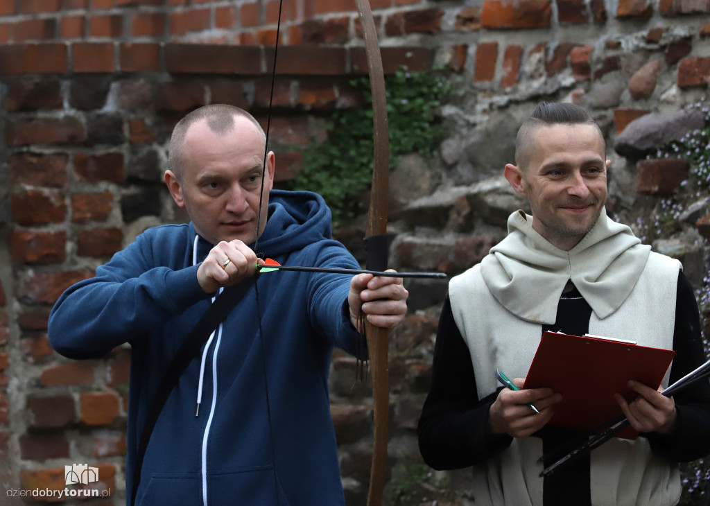 Rodzinne potyczki rycerskie na Zamku Krzyżackim