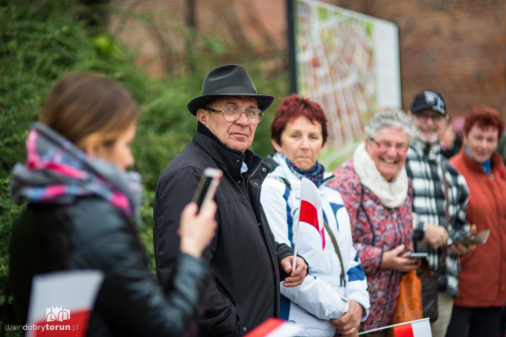 Dzień Flagi - Uroczystość wojskowa