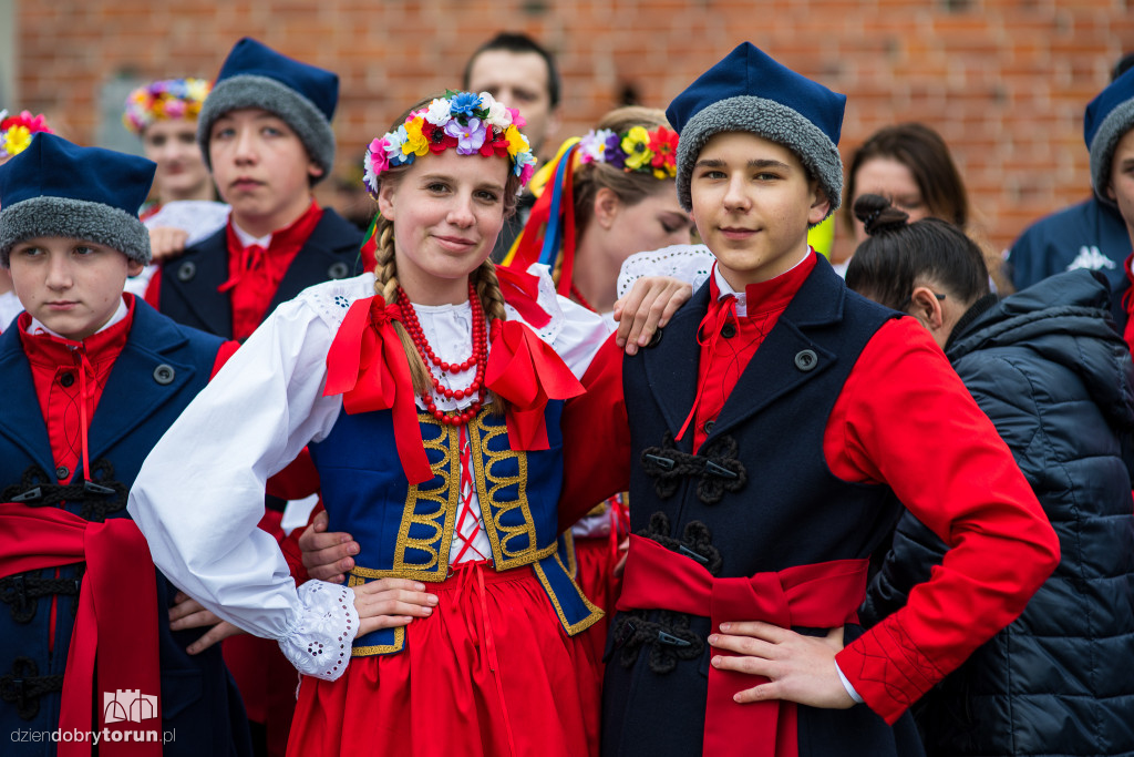 Dzień Flagi - Uroczystość wojskowa