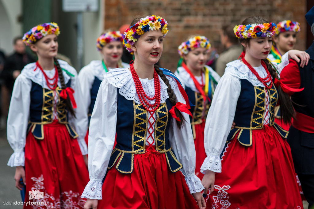 Dzień Flagi - Uroczystość wojskowa