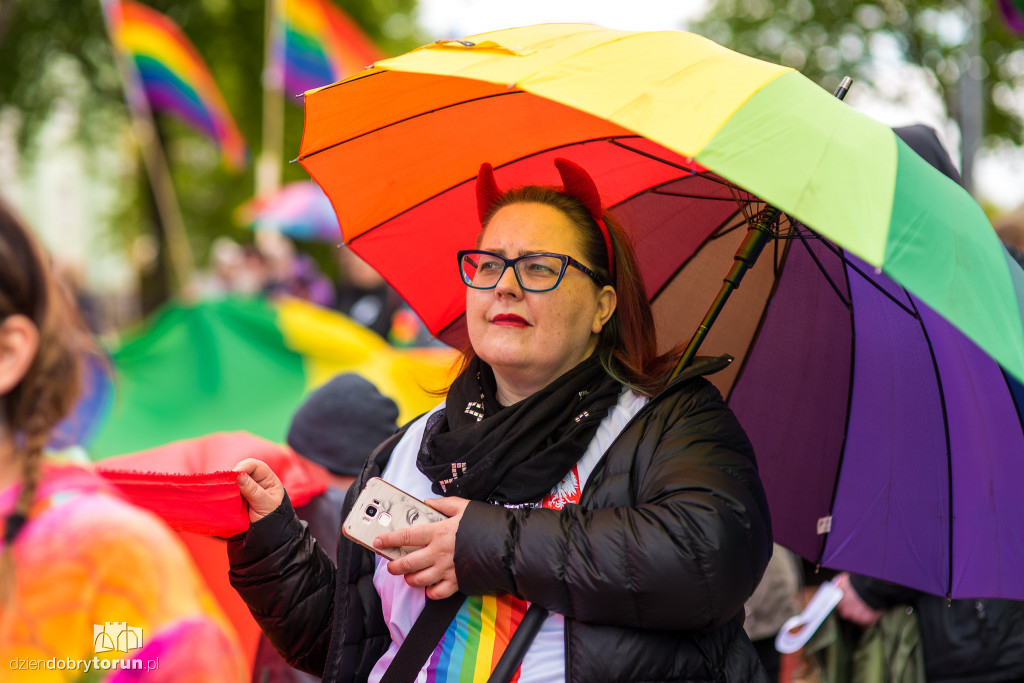 Demonstracja pod siedzibą Radia Maryja