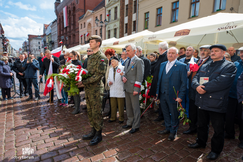 Ceremonia złożenia kwiatów