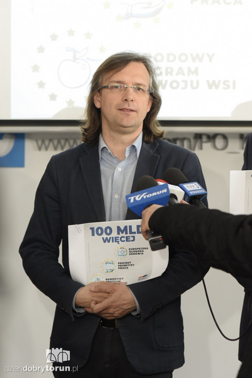 Konferencja ministra Sikorskiego