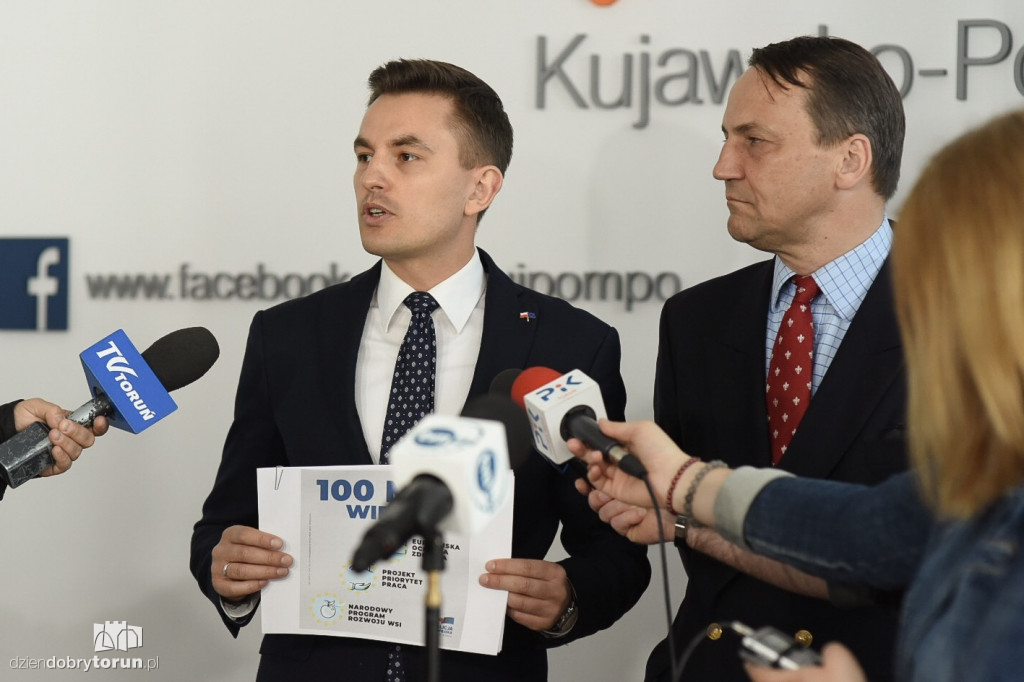 Konferencja ministra Sikorskiego