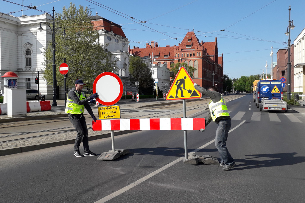 Ruszyła przebudowa pl. Rapackiego