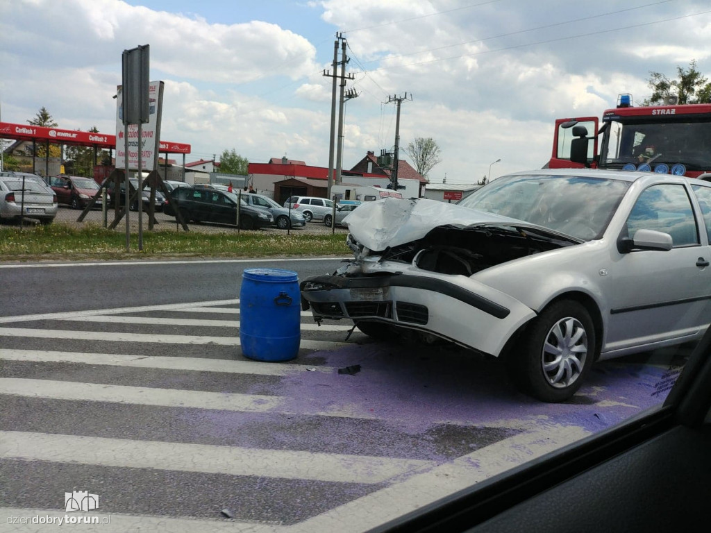 Zderzenie pojazdów w Łysomicach
