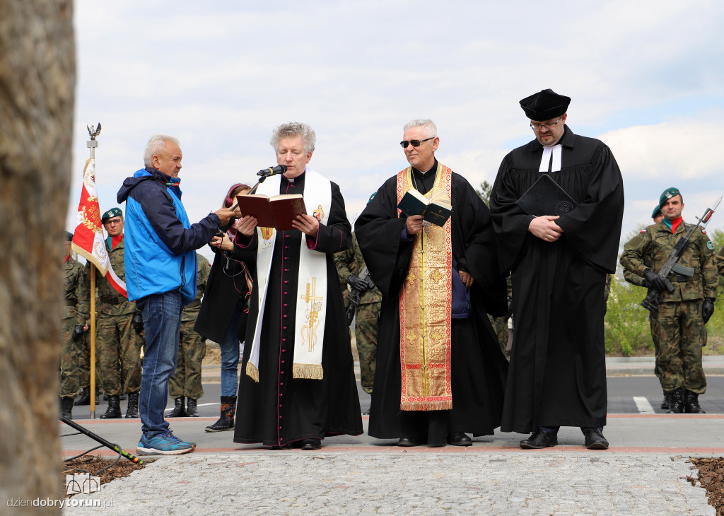 Odsłonięcie obelisku na toruńskich Glinkach