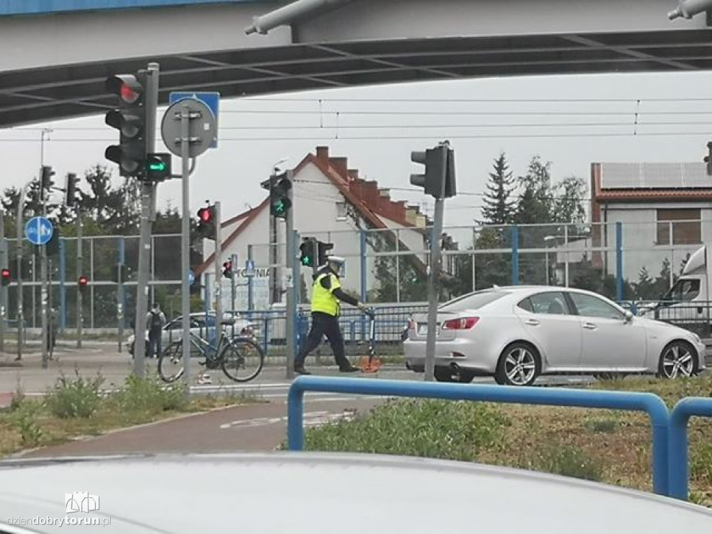 Potrącenie rowerzysty na placu Daszyńskiego