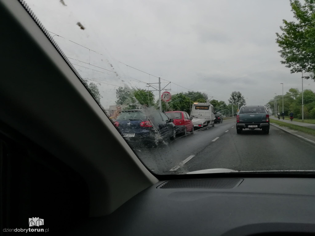 Kolizja dwóch aut na Skłodowskiej