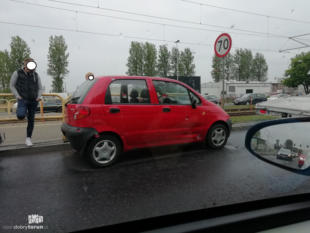 Kolizja dwóch aut na Skłodowskiej