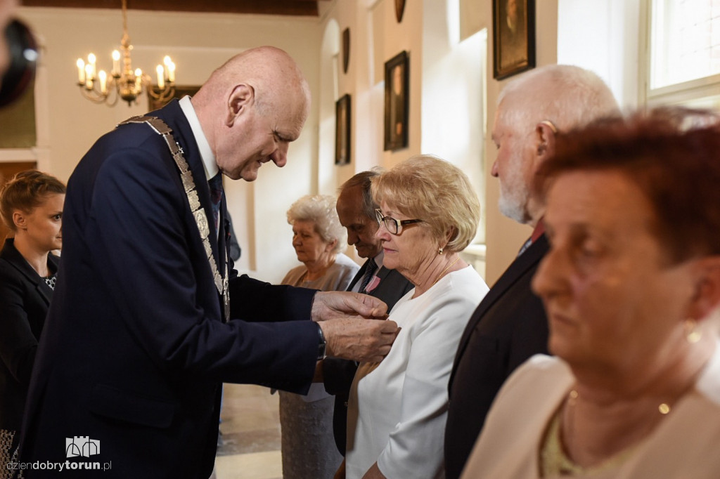 Prezydent wręczył medale seniorom