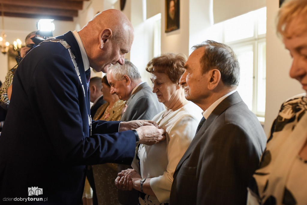 Prezydent wręczył medale seniorom