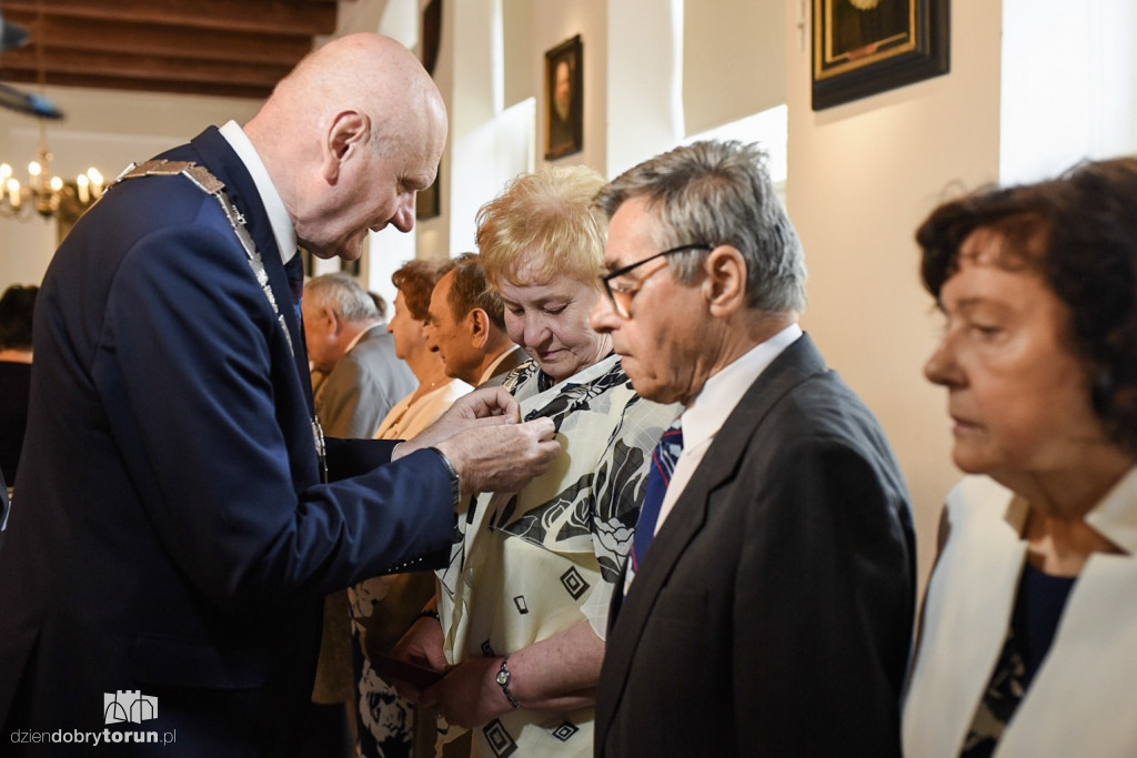 Prezydent wręczył medale seniorom