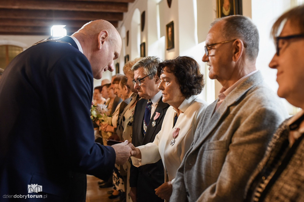 Prezydent wręczył medale seniorom