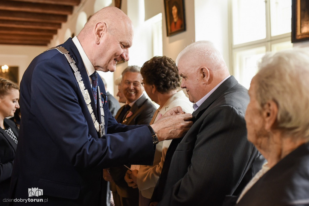 Prezydent wręczył medale seniorom