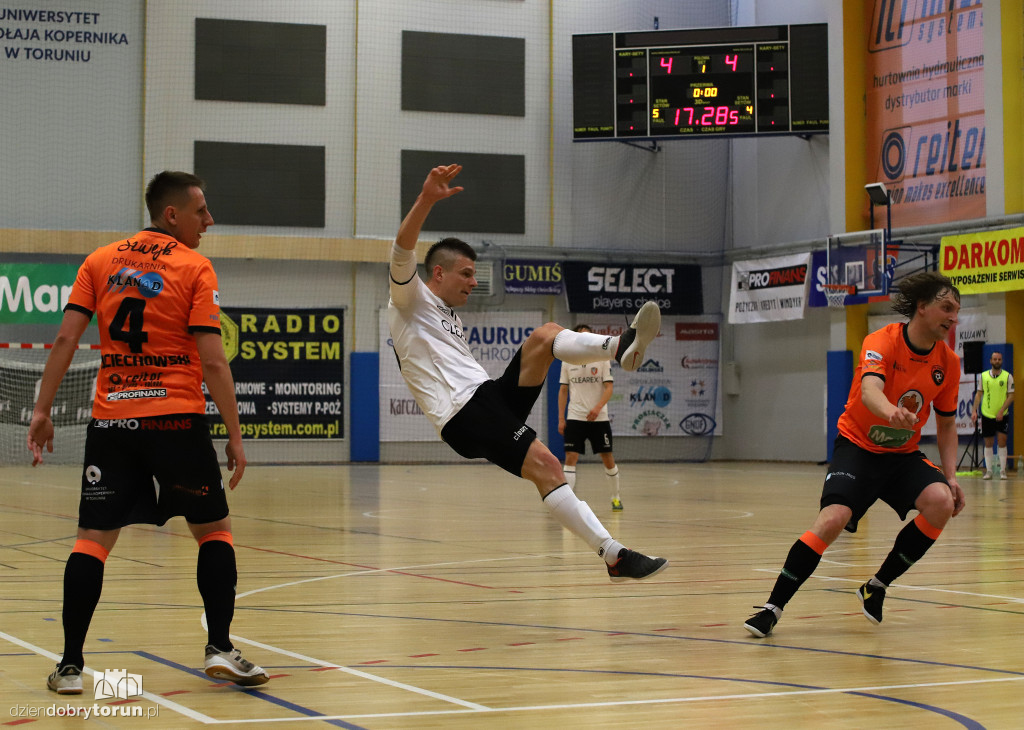 FC Toruń-Clearex Chorzów 9:5