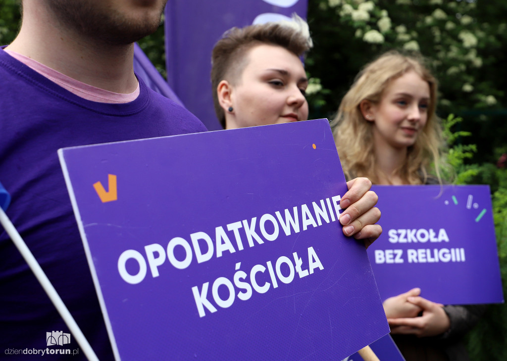 Konferencja Roberta Biedronia w Toruniu